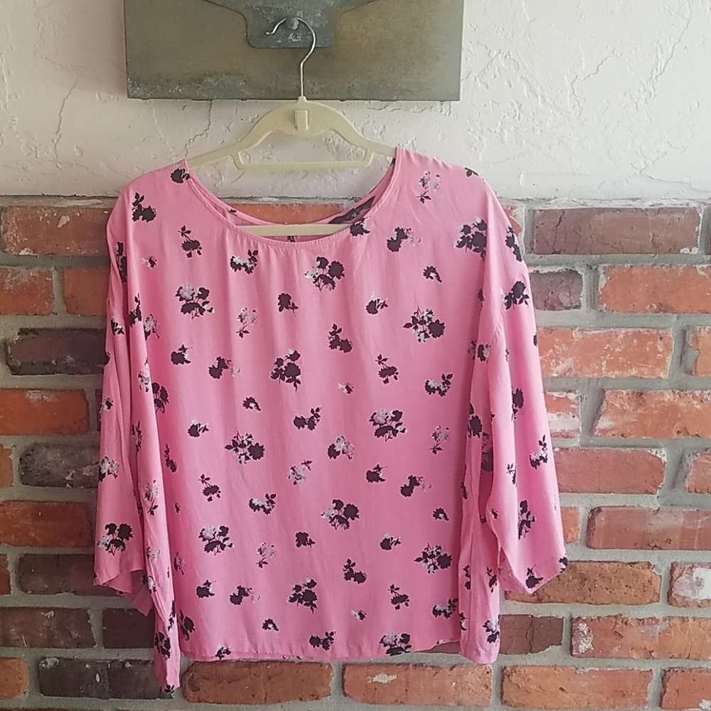 3/4 Sleeve Floral Blouse